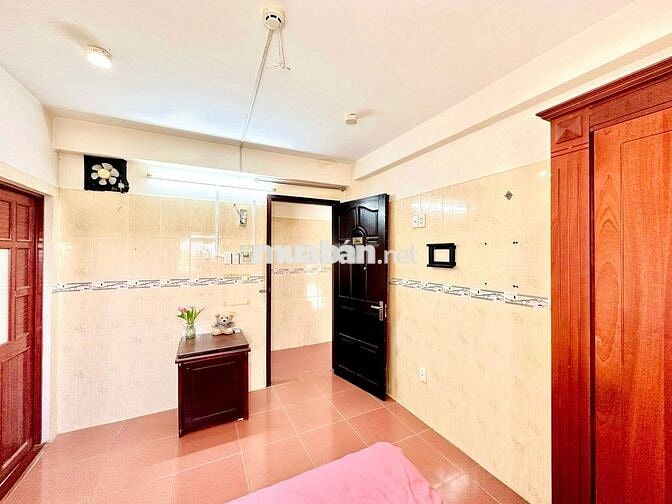 CĂN HỘ MỚI TINH SIÊU THOÁNG GẦN NGÃ TƯ GA