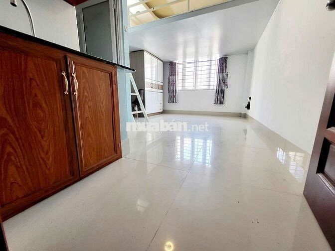 Căn hộ duplex rộng 45m2 ở Lê Văn Sỹ Học Viện Hàng Không Dh Bách khoa