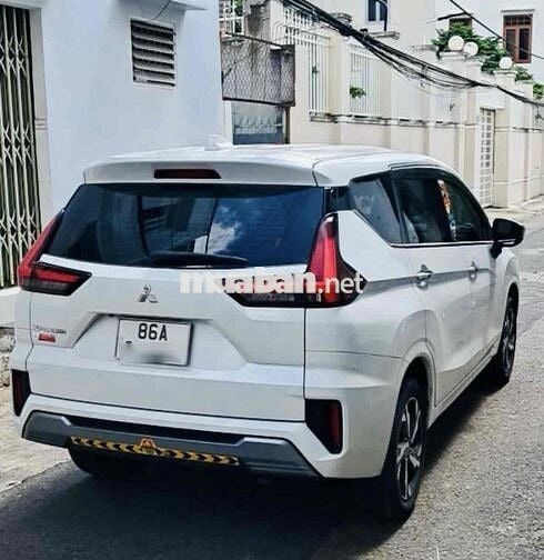 Mitsubishi Xpander 2022 AT Premium - 160000 km