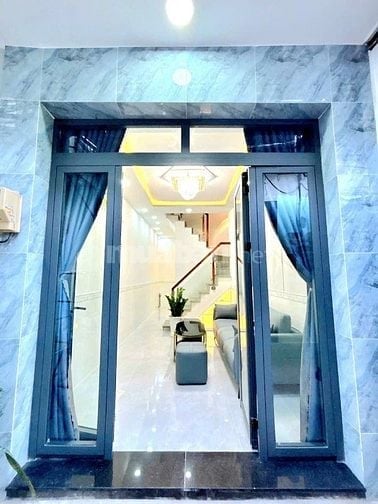 NHÀ ĐẸP - 1 LẦU,, MỚI HOÀN THIỆN - XE HƠI  CHẠY TỚI SÁT NHÀ