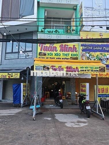 Mình cho thuê lại mặt bằng khu ăn uống cmt8