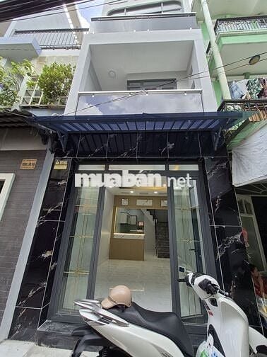 NHÀ HOÀNG DIỆU Q4- HẺM 4m- 34m2 - 3 LẦU ĐÚC KO QH- GIÁ 6 TỶ NHỈNH