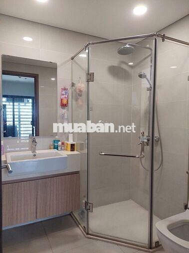 Cho thuê căn hộ 3 phòng ngủ Eco Green Sài Gòn view pháo hoa siêu đẹp