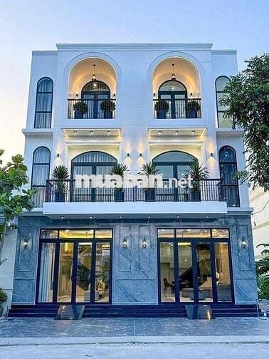 BÁN NHÀ MỚI 1 TRỆT 2 LẦU FULL NỘI THẤT KDC HỒNG LOAN (6A) - 5.79 TỶ