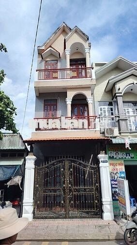 Nhà mặt tiền,4 phòngngủ,Ấp tân thanh Phước Lại Cần Giuộc Long An