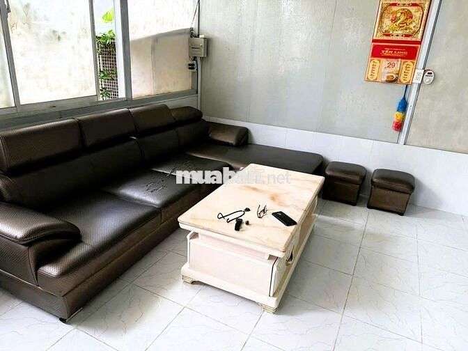 Cho thuê nhà 1pn có sân vườn, đậu ô tô, gần đường Lê Văn Chí