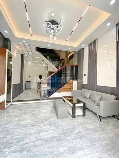 CẦN TIỀN CHO CON DU HỌC CẦN BÁN GẤP NHÀ LÝ THÁI TỔ GIÁ 2 TỶ 350 SHR