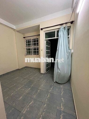 phòng trọ 20m2, đường Huỳnh Tấn Phát, Phú Thuận, q7. ngay cầu phú mỹ