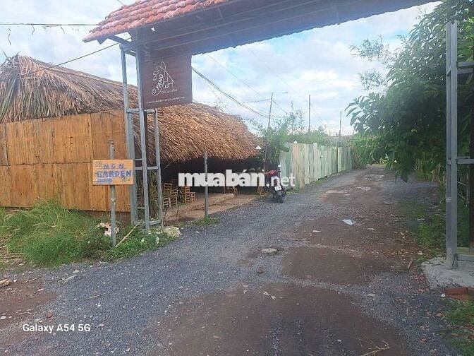 Nhà lá Wiew đẹp DTSD:72M² khu vực tập trung buôn bán , dân cư đông đúc