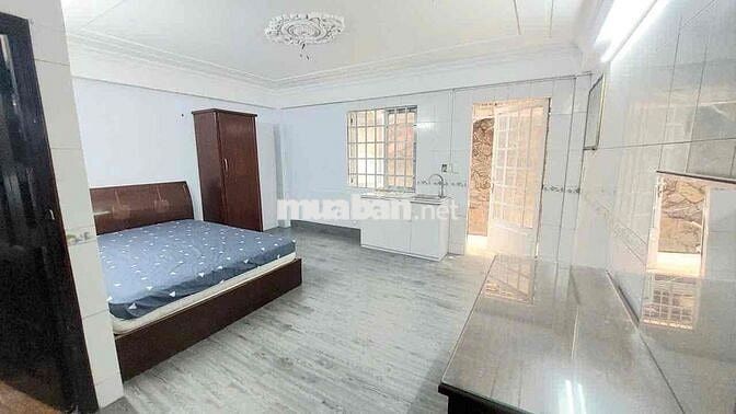 Phòng giá rẻ, có thang máy, bãi xe lớn, ở 3-4ng, sát Quận 5, quận 7, .