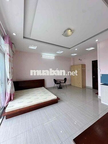 Phòng rộng rãi ban công, ở 4ng, sát TDT, Quận 7, KDC Trung Sơn