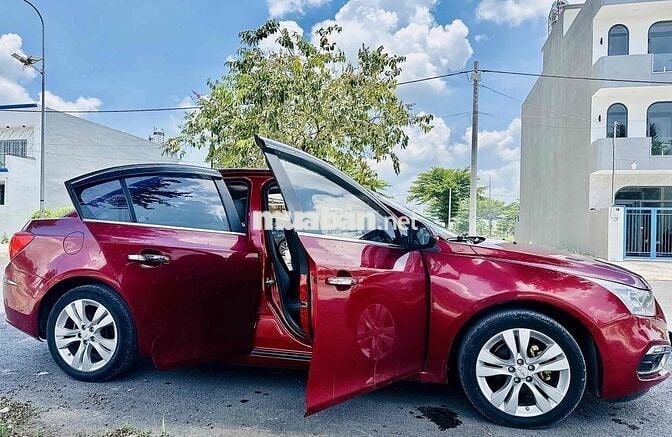 THANH LÝ XẢ LỖ THU HỒI VỐN Chevrolet Cruze