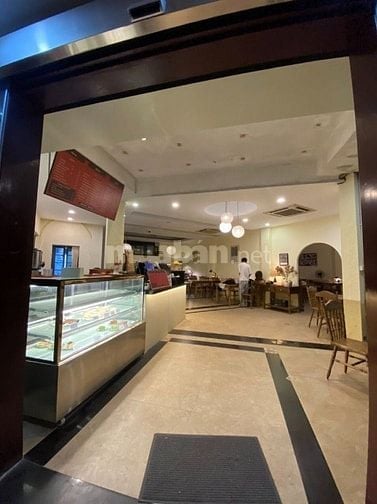 Bán nhà mặt phố Trần Phú 110m, 5 tầng, vỉa hè rộng, kinh doanh