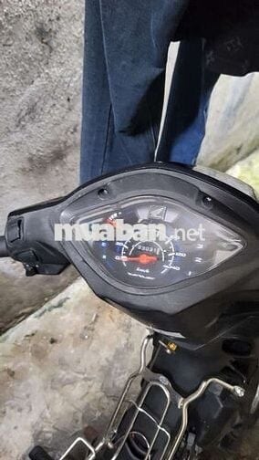 Cần tiền nên bán xe chính chủ