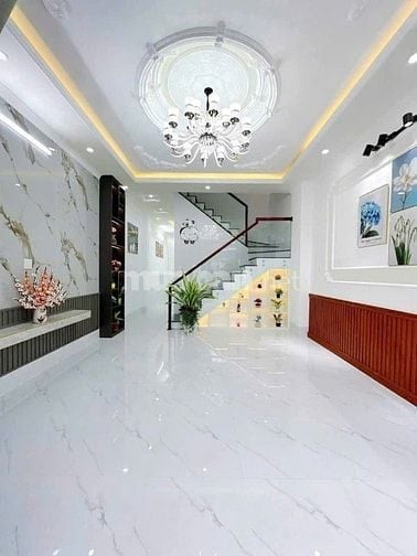 Bán nhanh nhà Phạm Văn Đồng, Thủ Đức. Giá: 2 tỷ 520tr, sổ hồng riêng, 