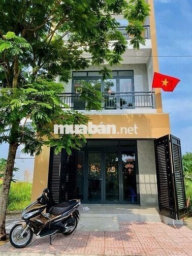 nhà mặt tiền khu đô thị mới mở thị trấn cần giuộc