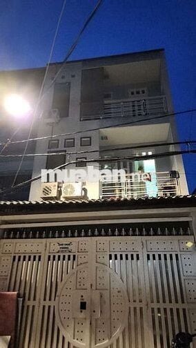 CHO THUÊ STUDIO  FULL NỘI THẤT RỘNG 30M2  - SÁT BÊN VĂN LANG CS3- IUH