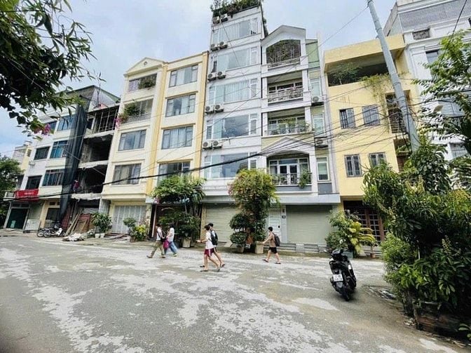Bán đất Tây Hồ 80m2, cách phố 10m, thoáng trước sau, kinh doanh. 