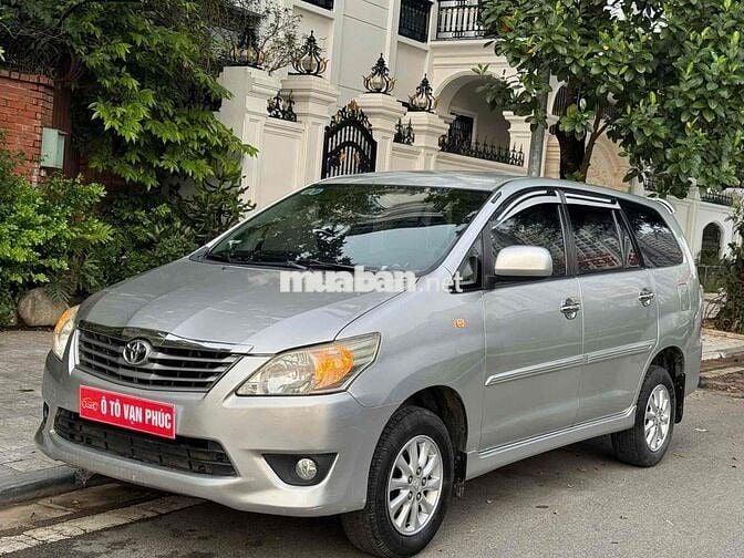 Toyota Innova 2013 Zin Cả Xe
