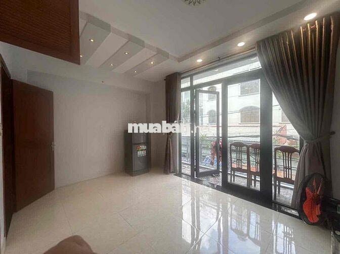 PHÒNG TRỌ LẦU 1 BAN CÔNG  GIÁ SINH VIÊN