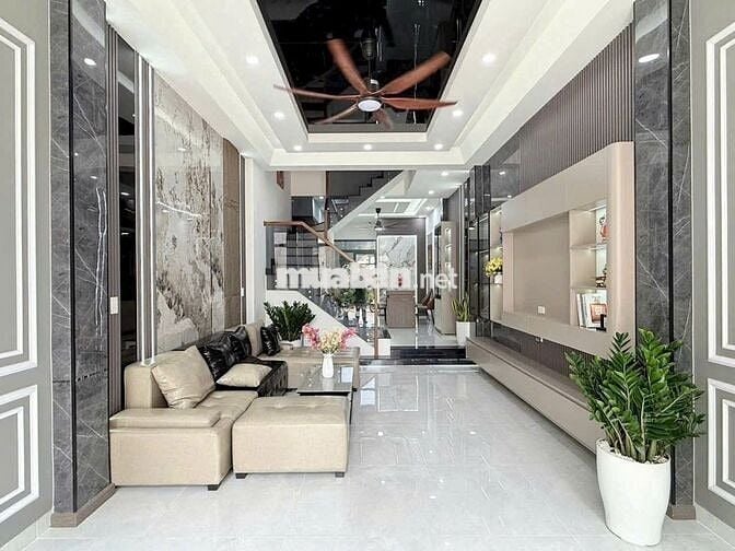 Nhà trệt lầu phong cách hiện đại, chủ cần bán giá ngộp 820T.R/100m²