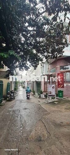 Nhà căn góc Huỳnh Tấn Phát thông Đào Trí