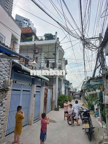 Q7, CĂN GÓC HẼM 5M DTSD 124M², ( 4X22M ), BANK ĐỊNH GIÁ GẦN 6,8 TỶ