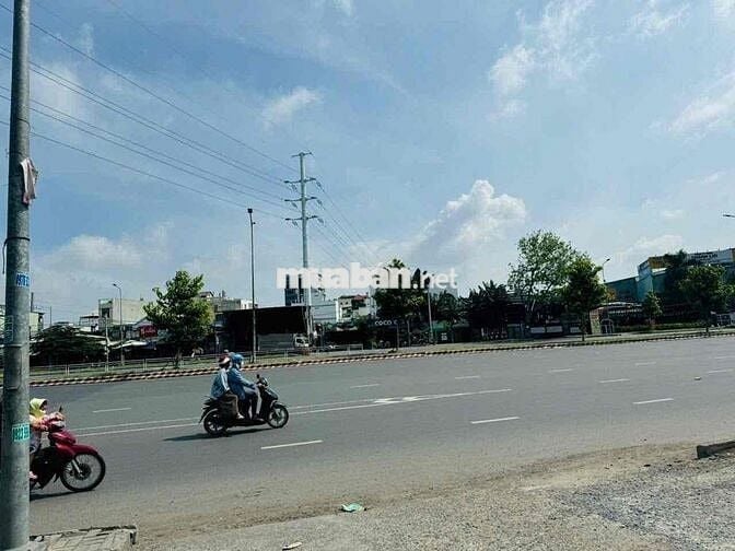 cho thuê văn phòng MT Nguyễn Văn Linh ngay cổng kcx tân thuận