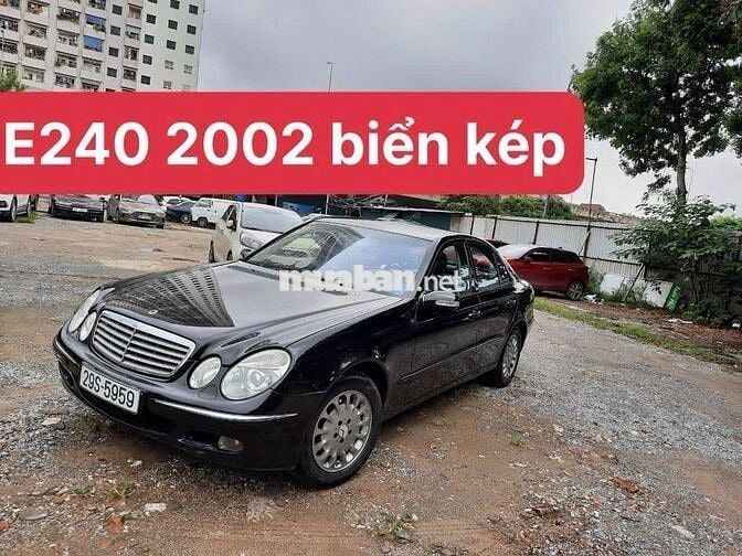 Mercedes Benz E Class 2003  - 200000 km