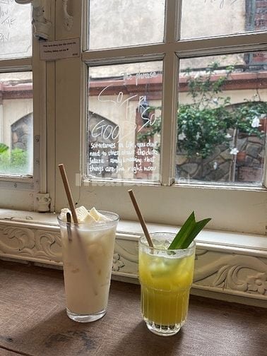 Cần 3 bạn phụ chị bán cafe và các loại đồ uống