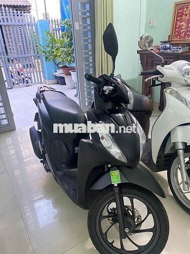 cần bán xe nhà dùng còn mới, ít sử dụng