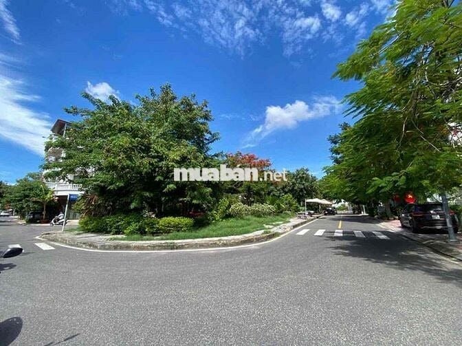 Bán lô góc 196,7m2 KĐT Hà Quang 4B Đường 8B, 2 mặt tiển