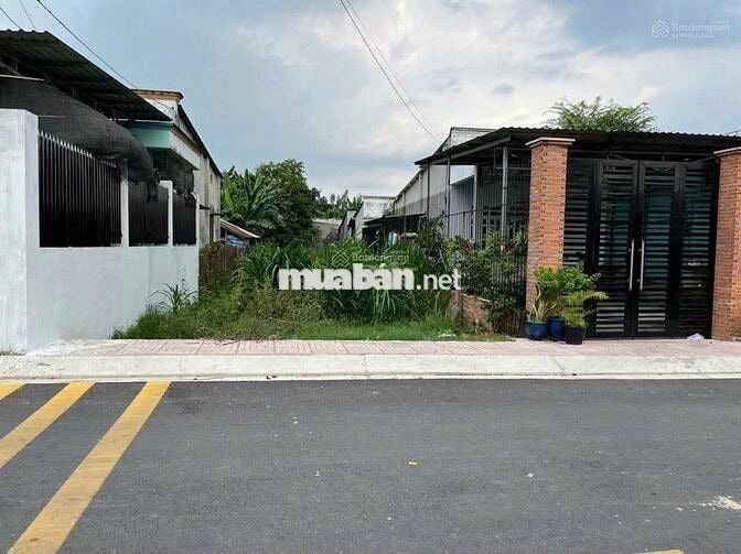 bán gấp 280m2 đất có THỔ, đường nhựa 8m, giá NGỘP 530tr, tân thông hội