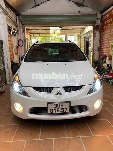 Mitsubishi Grandis 2006 2.4 AT - 1568 km