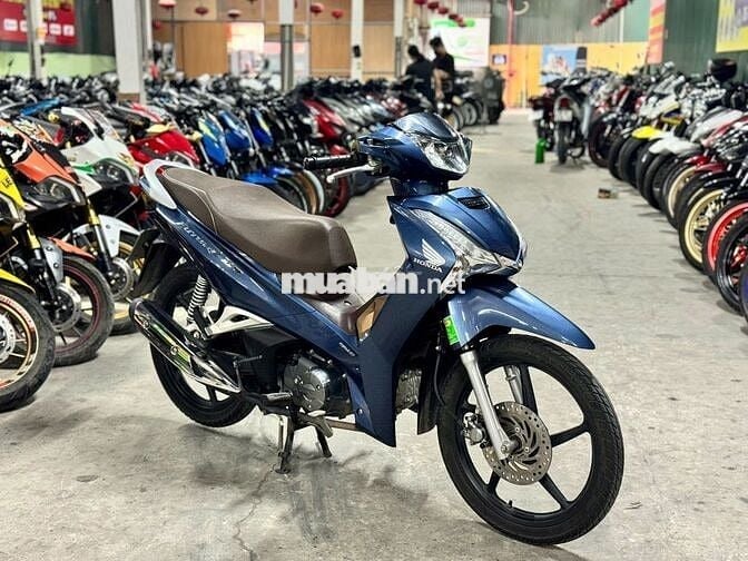 XE MÁYTHANHTÙNG_FUTURE 125FI XANH ĐÁ VÀNH ĐÚC 2022
