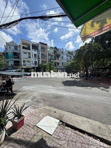 nguyên căn mặt tiền đối diện công viên cao lỗ Q8