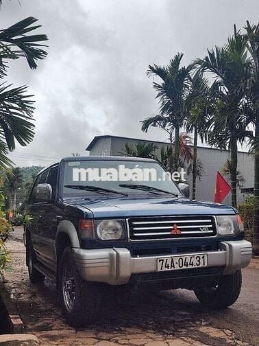 Pajero  7 chỗ máy 3.0 v6