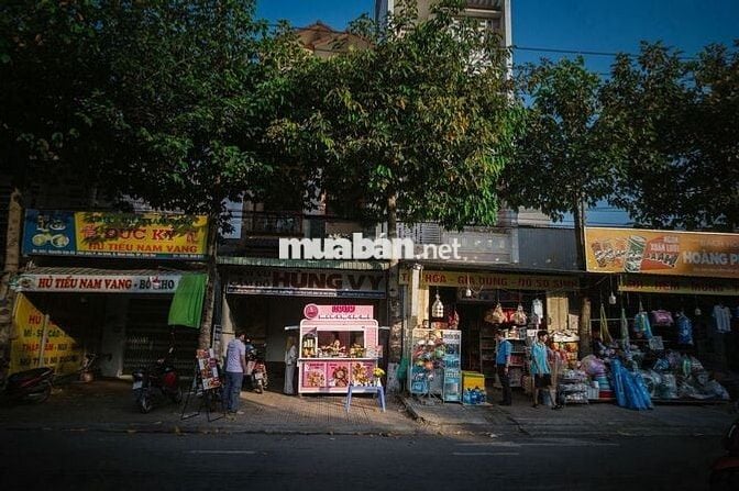 Sang xe trà sữa HYHY + Mặt bằng kinh doanh