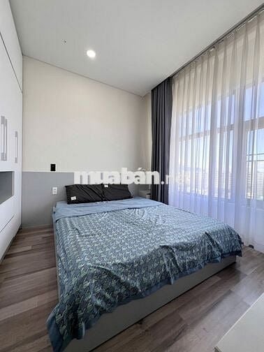 Trống sẵn căn hộ 2PN Monarchy, Full nội thất view sông Hàn, 80m²