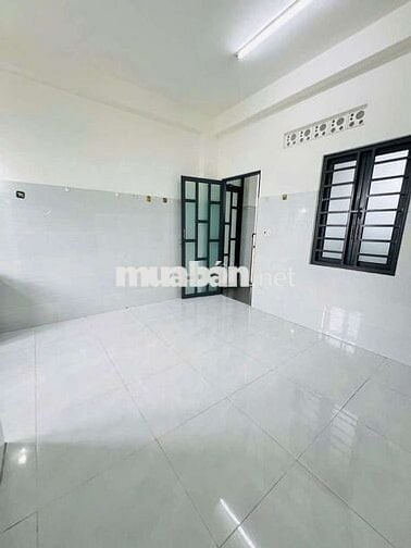 PHÒNG MỚI XÂY GẦN ĐẠI HỌC CÔNG NGHIỆP CÓ TỦ LẠNH MÁY LẠNH