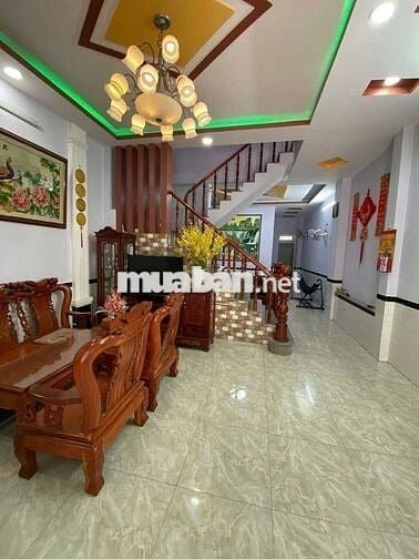 Cho thuê nhà 5×22m.  Trần Văn Mười. Giá 10 triệu.