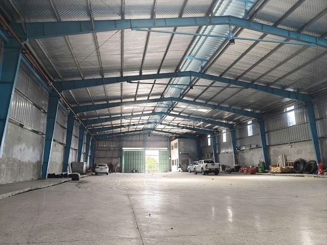 Cho thuê kho xưởng 1.400m² mặt tiền Quốc lộ 1A, Bình Tân, giá:115tr/TH
