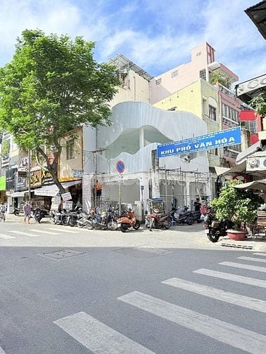 Góc Nguyễn Thiện Thuật - Quận 3 - Ngang 8x5m