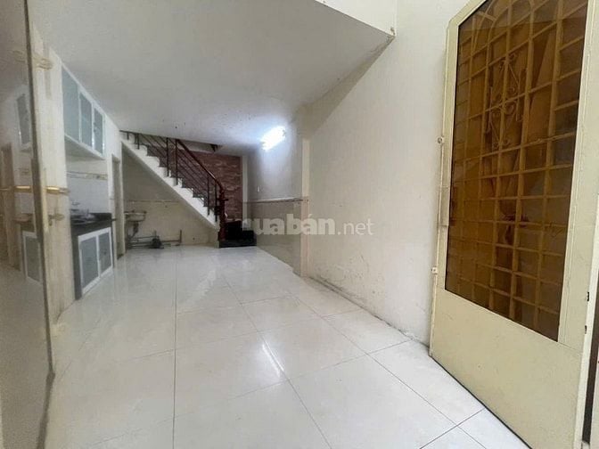 Cho thuê nhà hẻm 2.5m(BG) Đường số 4(C.xá Đô Thành) P.4, Q.3 giá 7.7tr