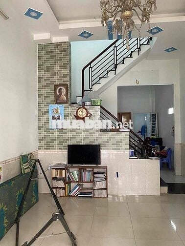 Có ban công rộng trệt lầu 4*28; 3pn