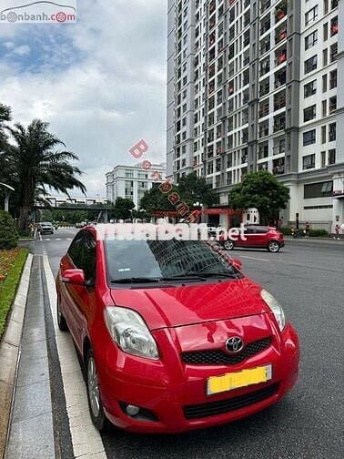 Toyota Yaris 1.5 AT 2013