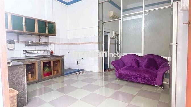 Thuê phòng trọ 40m2 rộng rãi thoáng mát ở tối đa 4-5 người.