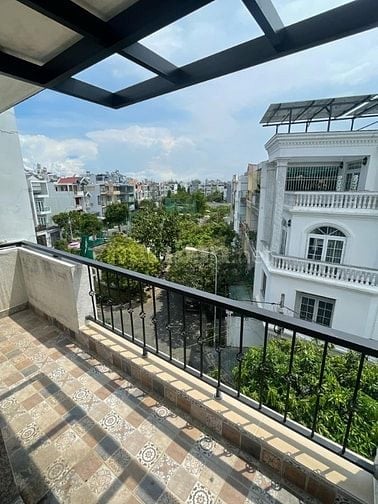 Nhà mặt tiền 90m2, 5 p.ngủ, đường DD9, KDC An Sương, Q12