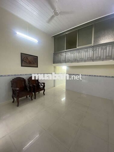 Cho thuê nhà 70m2 có gác lửng, 2 phòng ngủ, Bình Hưng,Bình Chánh,kế Q8