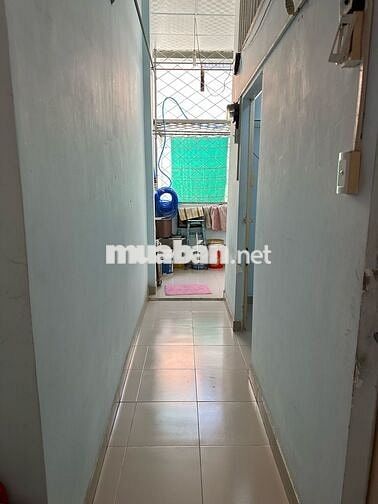 Cho thuê phòng trọ Q4 11m2 - Free Wifi - VS riêng - Gác lửng